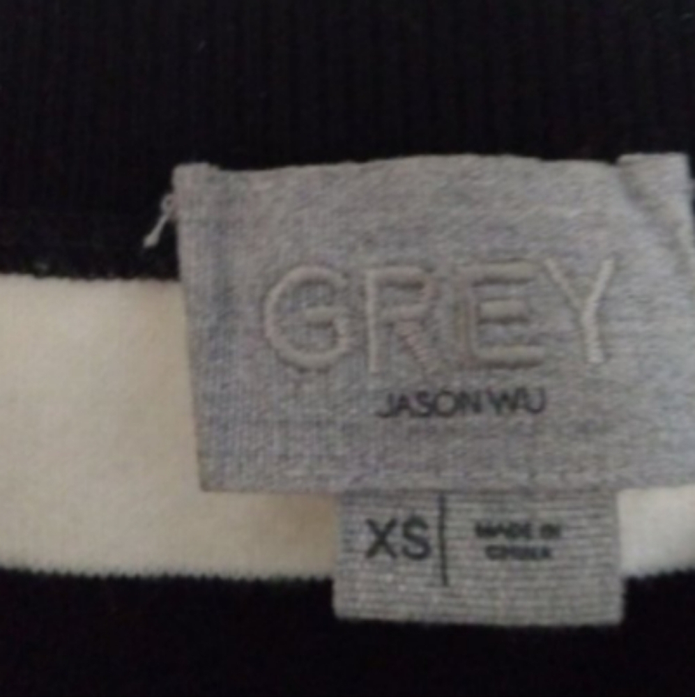 Grey By Jason Wu Striped Oversized Black And White Sweater Sz XS - Picture 2 of 3